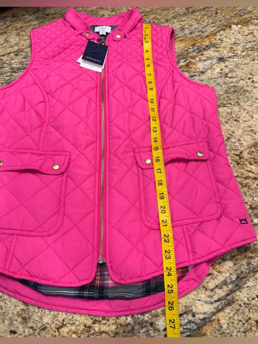 Crown and Ivy Icon Barn Chore Vest Women’s Size Large Puffer Pink Quilted - Picture 9 of 9